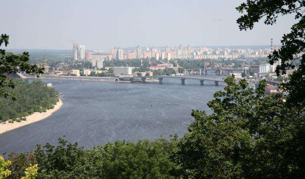 Річка Дніпро