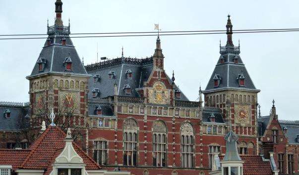 Центральний вокзал Амстердама