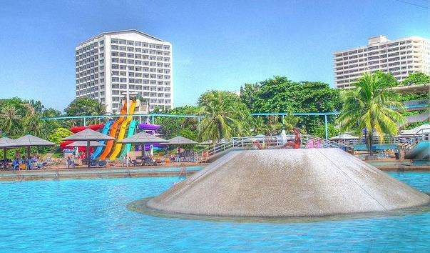 Аквапарк Water World