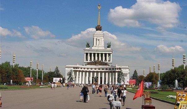 Центральний павільйон №1 на ВВЦ