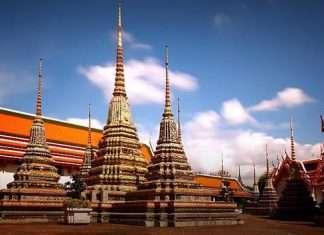 Храм Сплячого Будди Ват Пхо в Бангкоку