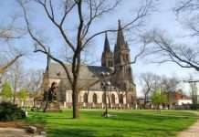 Базиліка Святих Петра і Павла