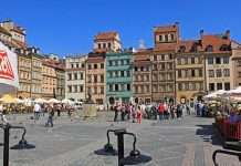 Ринкова площа у Варшаві