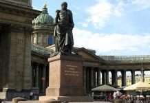 Памятник Барклаю-де-Толлі