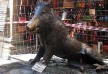 Бронзовий кабанчик