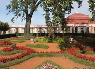 Монплезирский сад