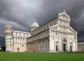 Поле чудес в Пізі