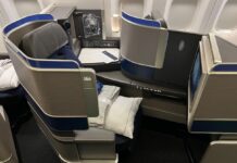 United Airlines покращує план: подають вино за 200 доларів у бізнес-класі Polaris