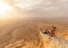 L’inaspettato boom dell’escursionismo in Arabia Saudita: dai sentieri nel deserto alle passeggiate urbane