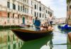 La tradición olvidada del remo en Venecia: un renacimiento del stand-up