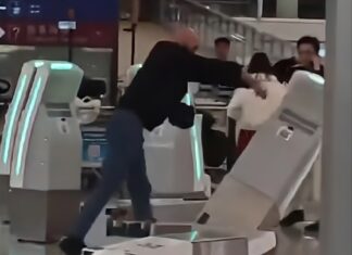 Uomo britannico arrestato dopo la furia dei chioschi dell’aeroporto, accusato anche di possesso di Viagra