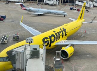Spirit Airlines se aproxima da saída da falência, planeja reestruturação para lucratividade