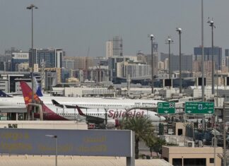 Cuello de botella en el espacio aéreo: la guerra en Medio Oriente reduce las rutas de vuelo entre Europa y Asia