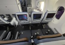 Конфлікт між Пасажирами Загострюється через відсиджені сидіння в літаку