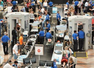 Implantação de ICE em aeroportos: o que os viajantes precisam saber