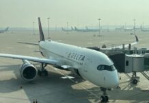 Рейс Delta Розгорнувся Після Ескалації Конфлікту Між Пасажиром та Екіпажем