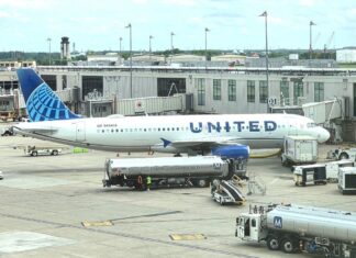 Batalia prawna o wynagrodzenie mechaników United Airlines: sędzia oddala zarzuty dotyczące spisku