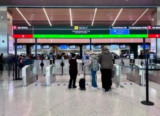 Pergeseran Industri Perjalanan: Privatisasi, Penelitian, dan Konektivitas