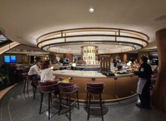 Ориентиры в мире премиальных карт с вознаграждением: какая кредитка побеждает?