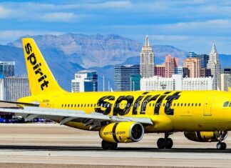 Падение Spirit Airlines и рост цен на топливо: что ждет пассажиров