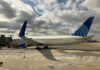 United-Agent nennt Passagier unhöflich. Das Internet verliert es.