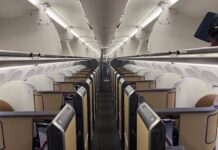 American Airlines ховає місця за тарифом Saver в останній момент