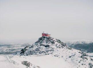 Nuovo percorso senza ossigeno rivendicato sul versante Kangshung dell’Everest