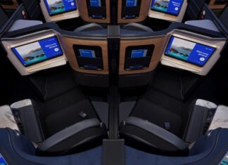 Le nouveau 787 de United est cloué au sol. Encore.