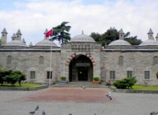 Piazza Beyazıt: il cuore pulsante della storica Istanbul