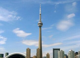 Toronto Travel Guide: Where to Stay, What to Eat and Where to Start